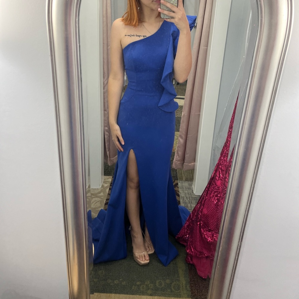 Chic One-Shoulder Blue Evening Gown